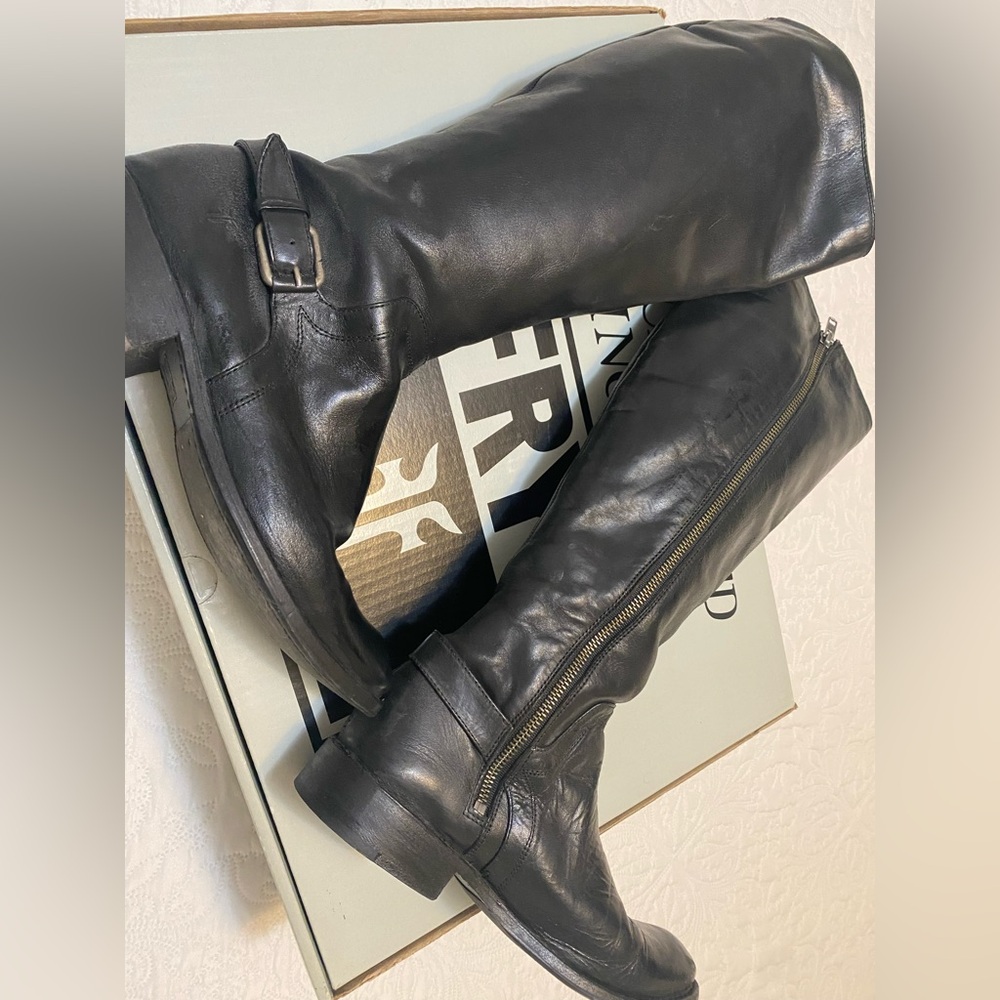 Frye Shirley Shield Boots. Size 8.5 - Picture 2 of 5